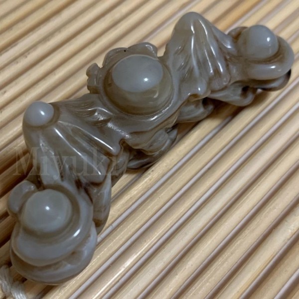御幸天珠AM05065 珍品天眼天珠蝙蝠と古銭彫刻58x18x16mm 天眼石コイン