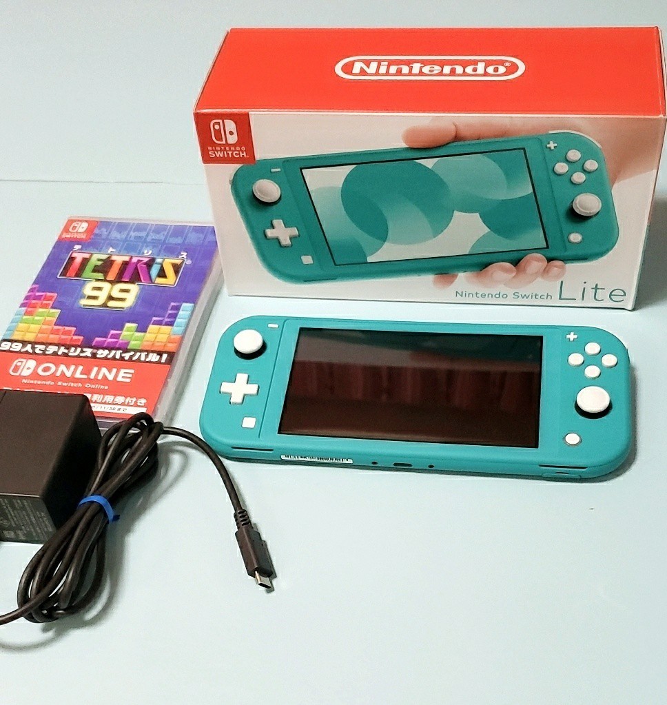 【中古美品】ニンテンドースイッチライト 本体ターコイズ　テトリス付