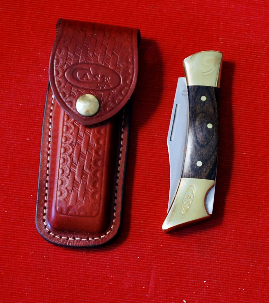 CASE-USA #250 Folding Hunter Closed:5;・SHARKTOOTH ・フォル CASE-USA #250 Folding Hunter Closed:5;・SHARKTOOTH ・フォル