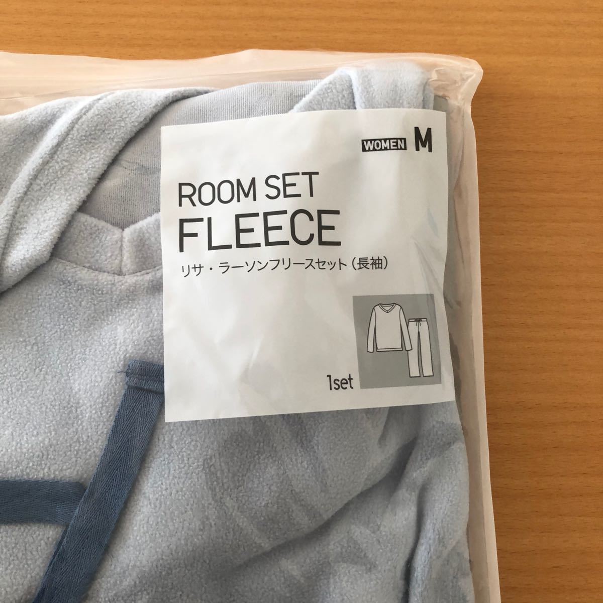 ユニクロ リサラーソン フリース パジャマ ルームウェア 新品 M ユニクロ リサラーソン フリース パジャマ ルームウェア 新品 M