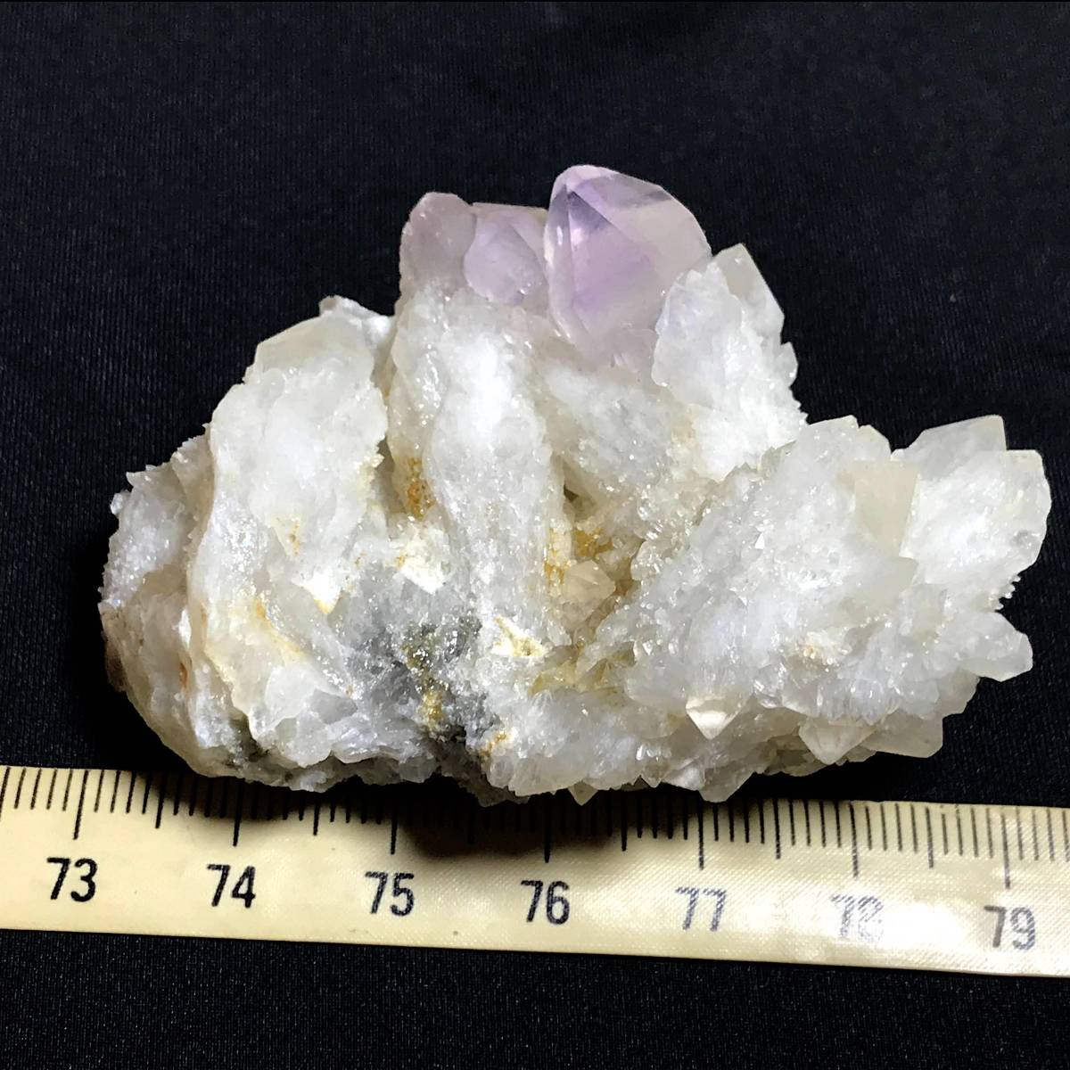 雲南省産紫色の松茸水晶・64g（中国産鉱物標本）_画像1