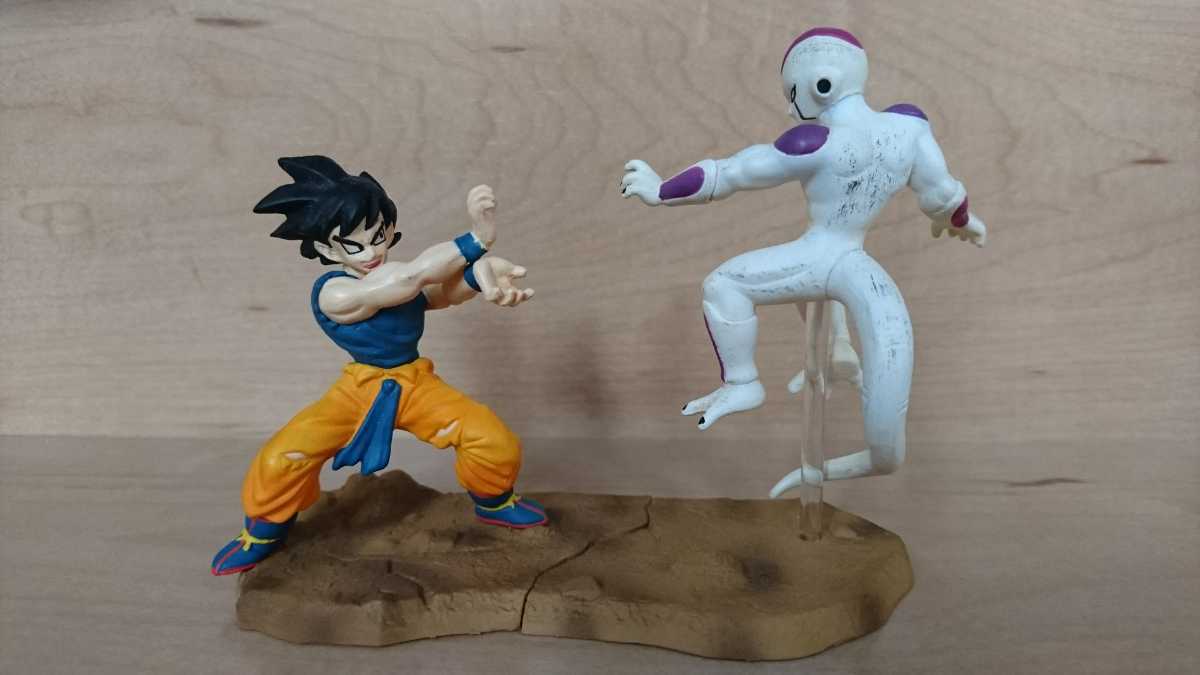 ドラゴンボールZ ドラゴンボールカプセル 孫悟空VSフリーザ 中古_画像1