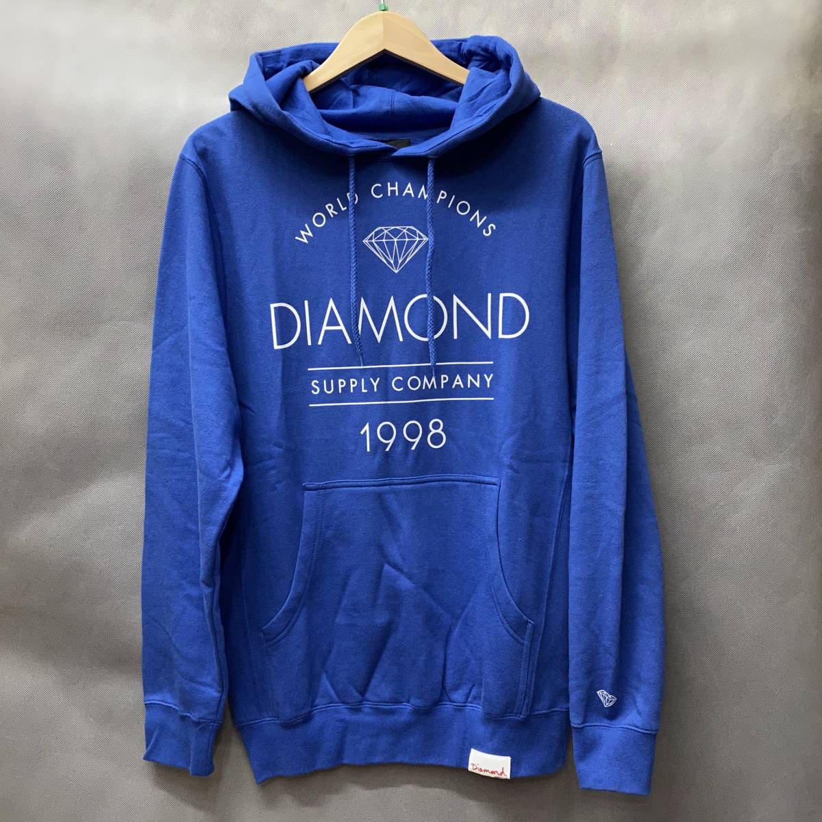 USA正規品 【S】 ダイヤモンドサプライ Diamond supply co. スウェット 青 プルオーバー パーカー LA ワールドチャンピオン WorldChampion