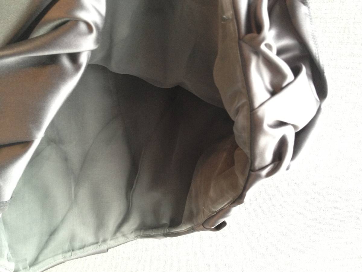 極上 新品 プラダ 最高級 シルク スカート 40 グレー PRADA_画像6