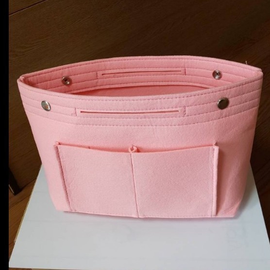 【新品】バックインバック《ピンク》フェルト軽量１２５ｇ インナーバッグ