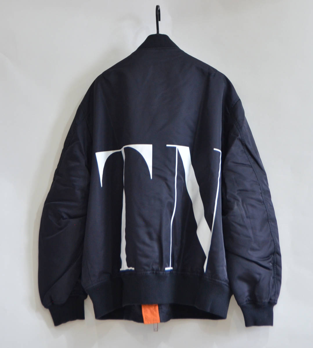 のぼり「リサイクル」 ヴァレンティノ VALENTINO 19SS ボンバーブルゾン 48 NAVY 通販 ★新品★JIL SANDER 中綿入りキルティングジャケット48サイズブラック
