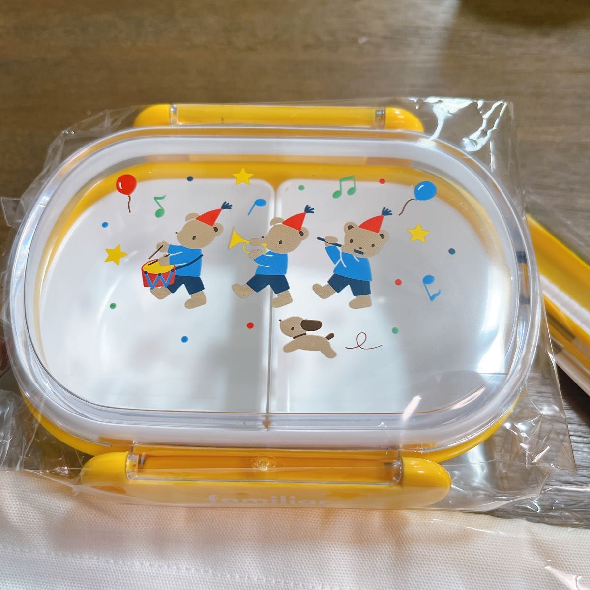 【完売品】新品未使用ファミリア ランチボックス＆おはしセット 非売品 familiar ファミリア お弁当箱セット イエロー 巾着 お箸