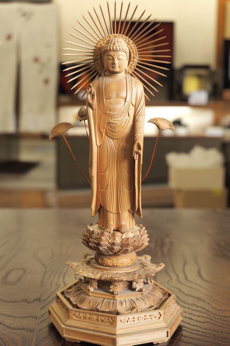 新品未使用 総白檀 阿弥陀如来像 東立弥陀 寸 八角台座 仏像 木彫