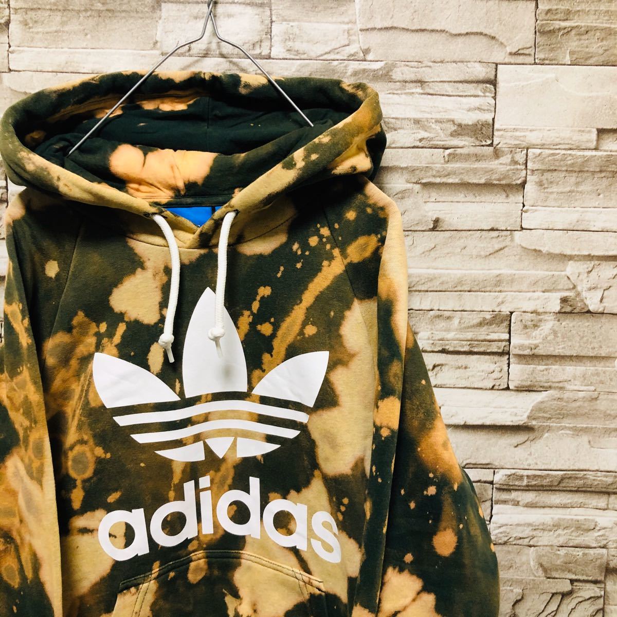 Paypayフリマ 超希少カラー アディダスオリジナル Adidas ロゴパーカー ブリーチ加工 Paypayフリマ 超希少カラー アディダスオリジナル Adidas ロゴパーカー ブリーチ加工