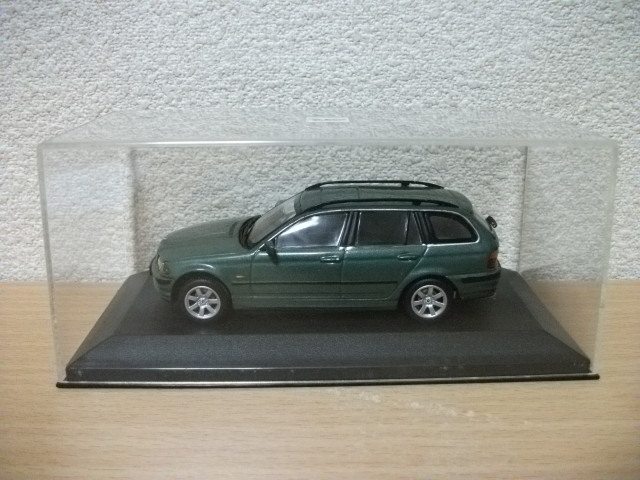 ◇ミニチャンプス　1/43　BMW　323i　Touring　1999　green metallic◇