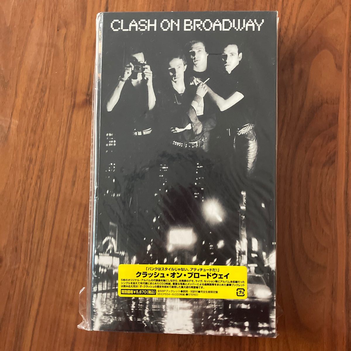 ヤフオク! - 新品同様クラッシュ・オン・ブロードウェイCLASH ON