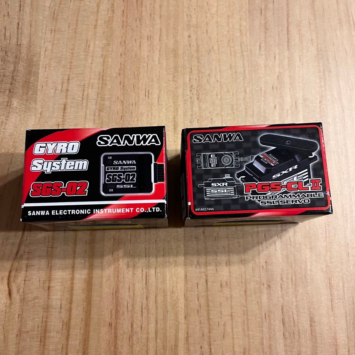 サンワ　ジャイロSGS-02 サーボCL2セット サンワ SGS-02 ジャイロ & PGS-CL2 サーボ ドリフトセッティング