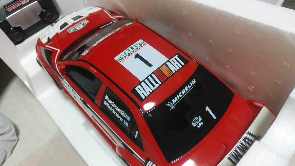 三菱　ランサー　エボリューション　Ⅵ　6　ラジコン カー　トミ マキネン　WRC　ラリー　ランエボ　Mitsubishi　LANCER evo rally car
