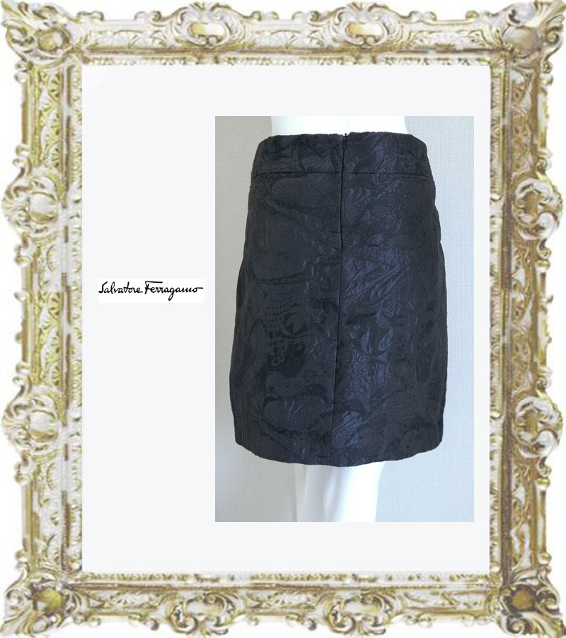  free shipping * prompt decision * regular price 8 ten thousand jpy Salvatore Ferragamo Salvatore Ferragamo navy blue color high class line peiz Lee pattern stitch embroidery. cloth skirt 38