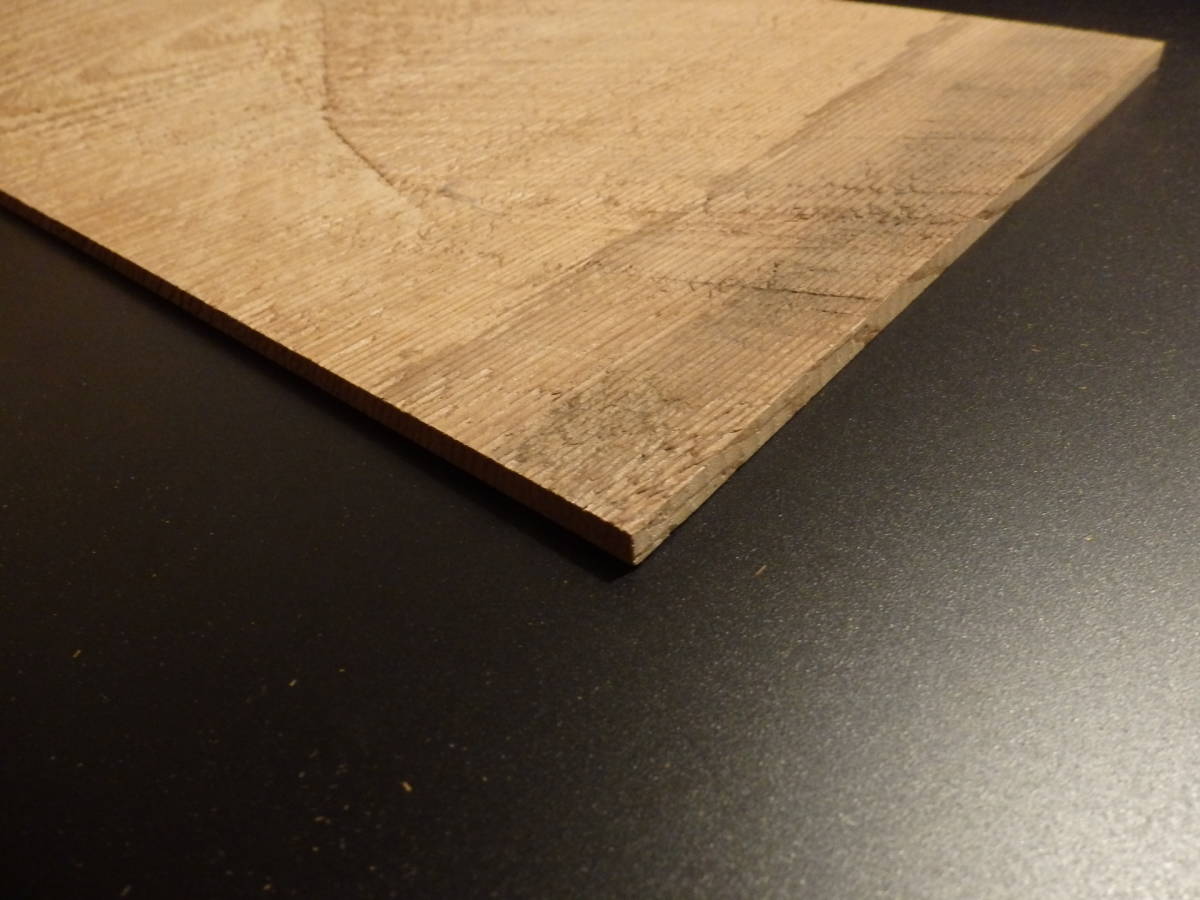 b0102616●約45.5cm×21.8cm×7mm　杉端材☆無垢板１枚板 木材 板 DIY 板材 天板 棚板 テーブル 看板 花台など種類豊富！_画像3