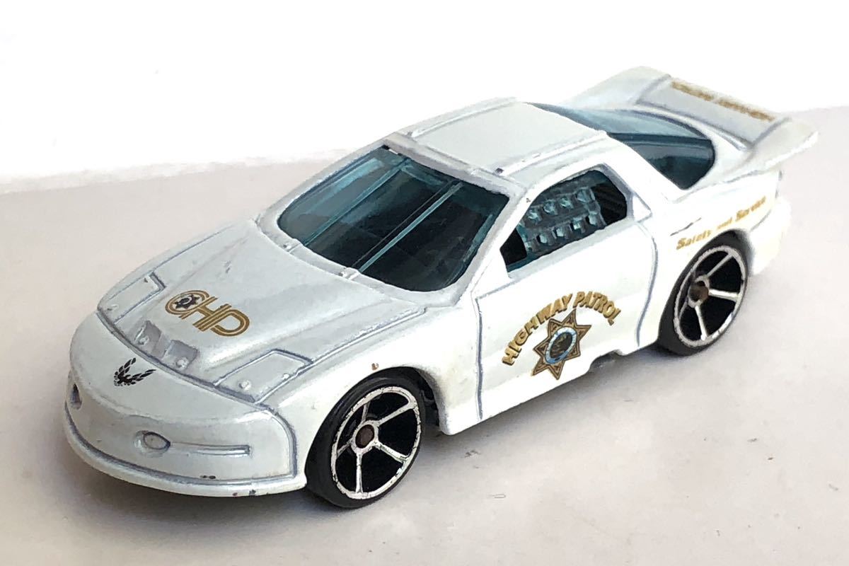 1998 Pontiac Firebird I-Roc Z High Way Patrol Porice Chaser 2011 ポンティアック ファイア バード アイロック ゼット Mark Jones 絶版_画像1