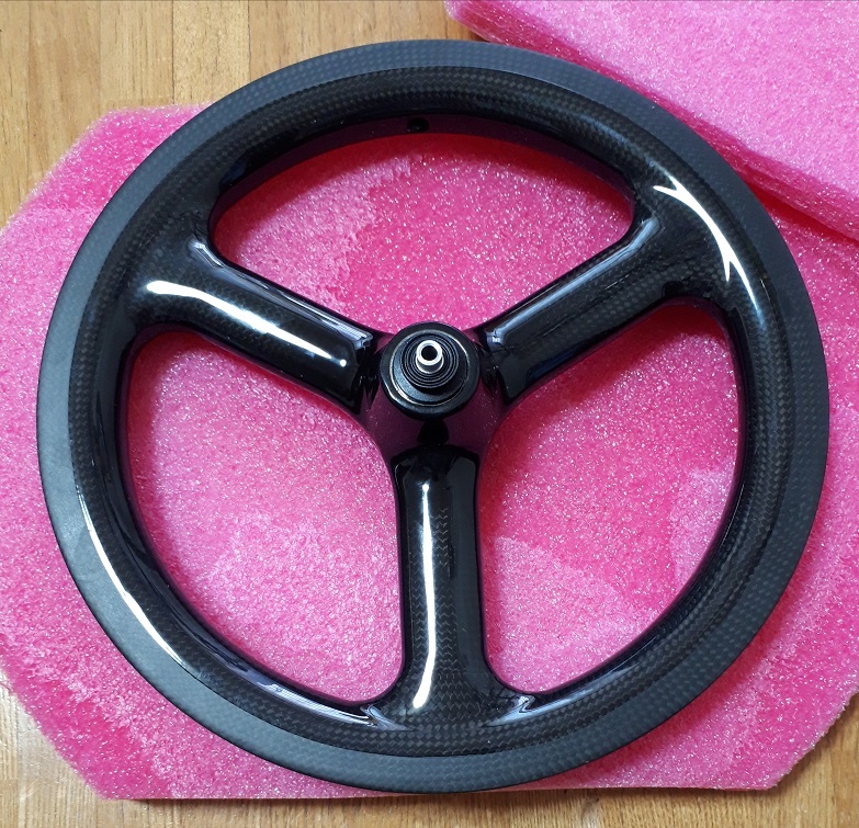 # special order - Toray T700 most high quality light weight Carbon3SpokeBatonWheel3kGloss# carbon 3 spoke baton wheel /Front14inchs74mm/Vbrake/ special order order possible 