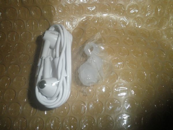 Asus AHSU001 Zenear EARPHONES WHITE NO5_画像2