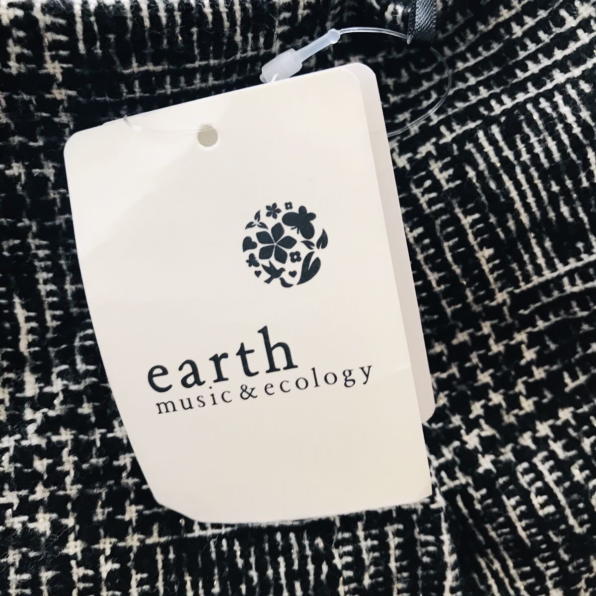 新品送料無料　earth music＆ecology アースミュージックアンドエコロジー　チェックタックスカート