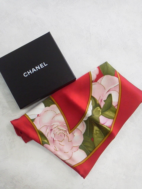 未使用品☆ CHANEL シャネル ココマーク 花柄 シルク 大判スカーフ