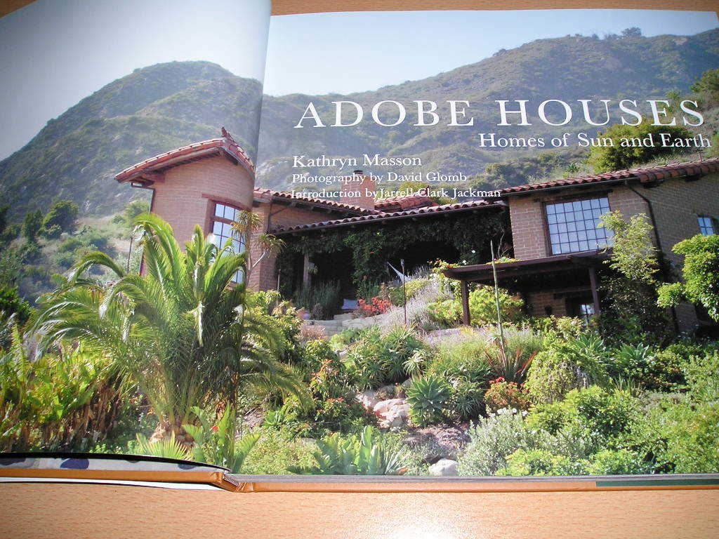 洋書・Adobe Houses Homes of Sun and Earth・アドビー様式のカリフォルニアの素敵な住居の本です - インテリア、家づくり 洋書・Adobe Houses Homes of Sun and Earth・アドビー様式のカリフォルニアの素敵な住居の本です - インテリア、家づくり