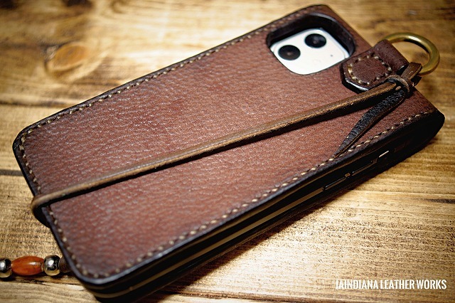 iPhone14ケース(14pro・proMAX・14Plus用の製作も可) 手縫い iPhone14ケース(14pro・proMAX・14Plus用の製作も可) 手縫い