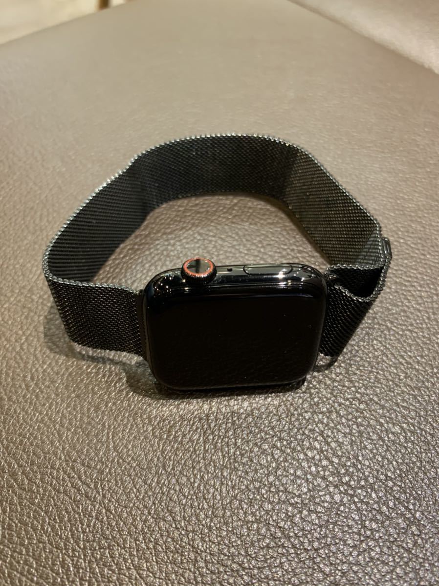 Apple Watch Series 4 Space black stainless steel 44mm original Mira ne-ze loop 