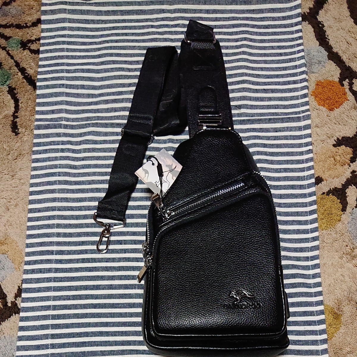 ショルダーバッグ  メンズ 軽量 ワンショルダー ななめ掛けバッグ(黒)