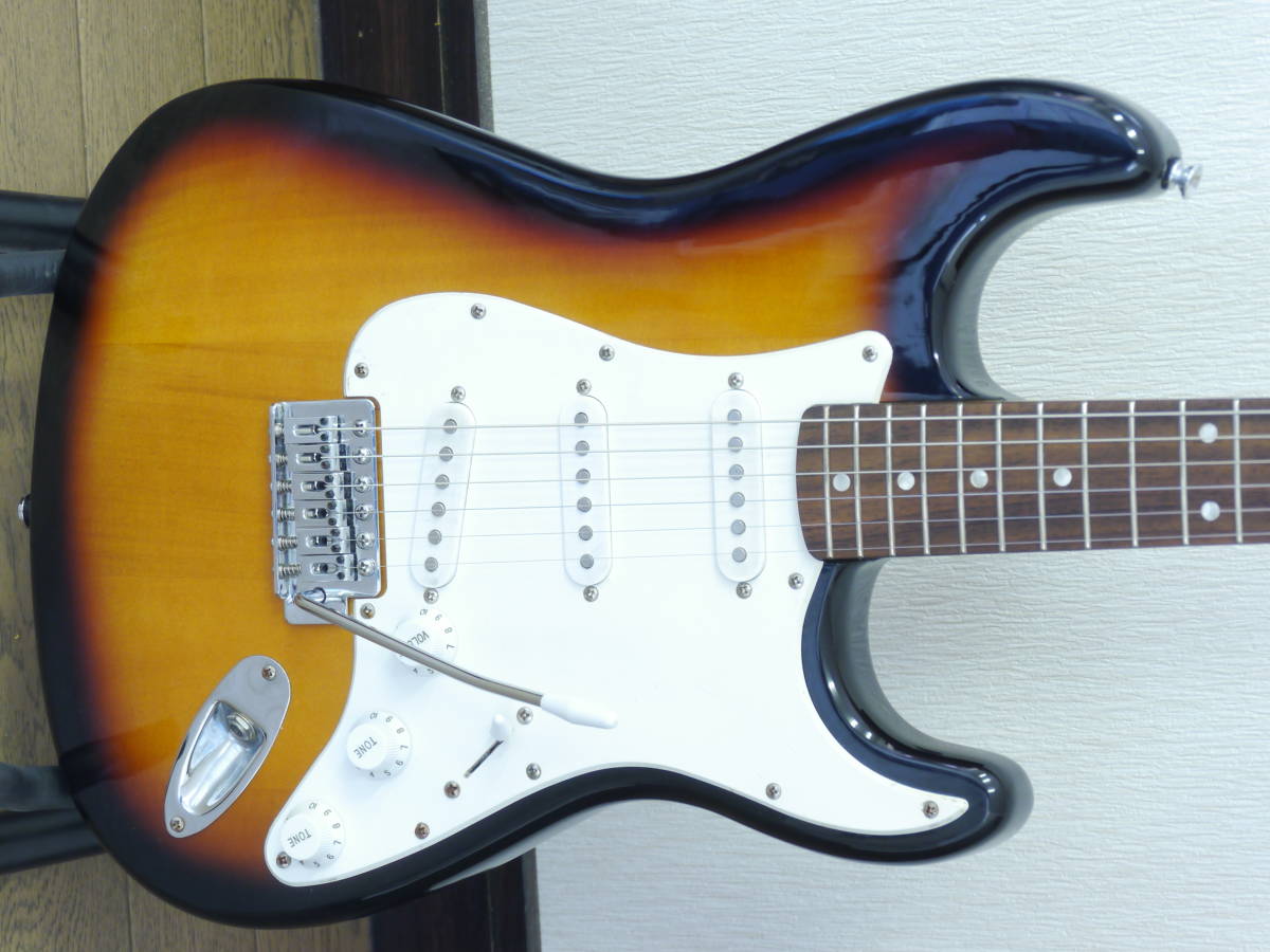 Squier by Fender　BULLET STRAT　Stratocaster　Rosewood　3 Tone Sunburst　2007　_画像5