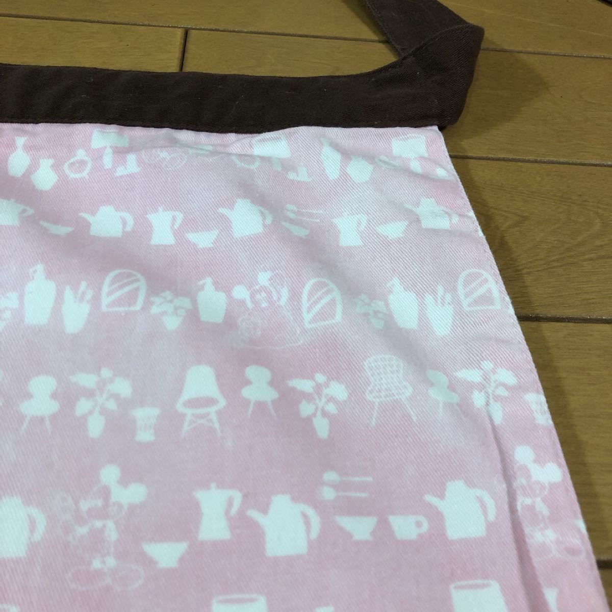 Paypayフリマ ディズニーストア Simple D エプロン Paypayフリマ ディズニーストア Simple D エプロン