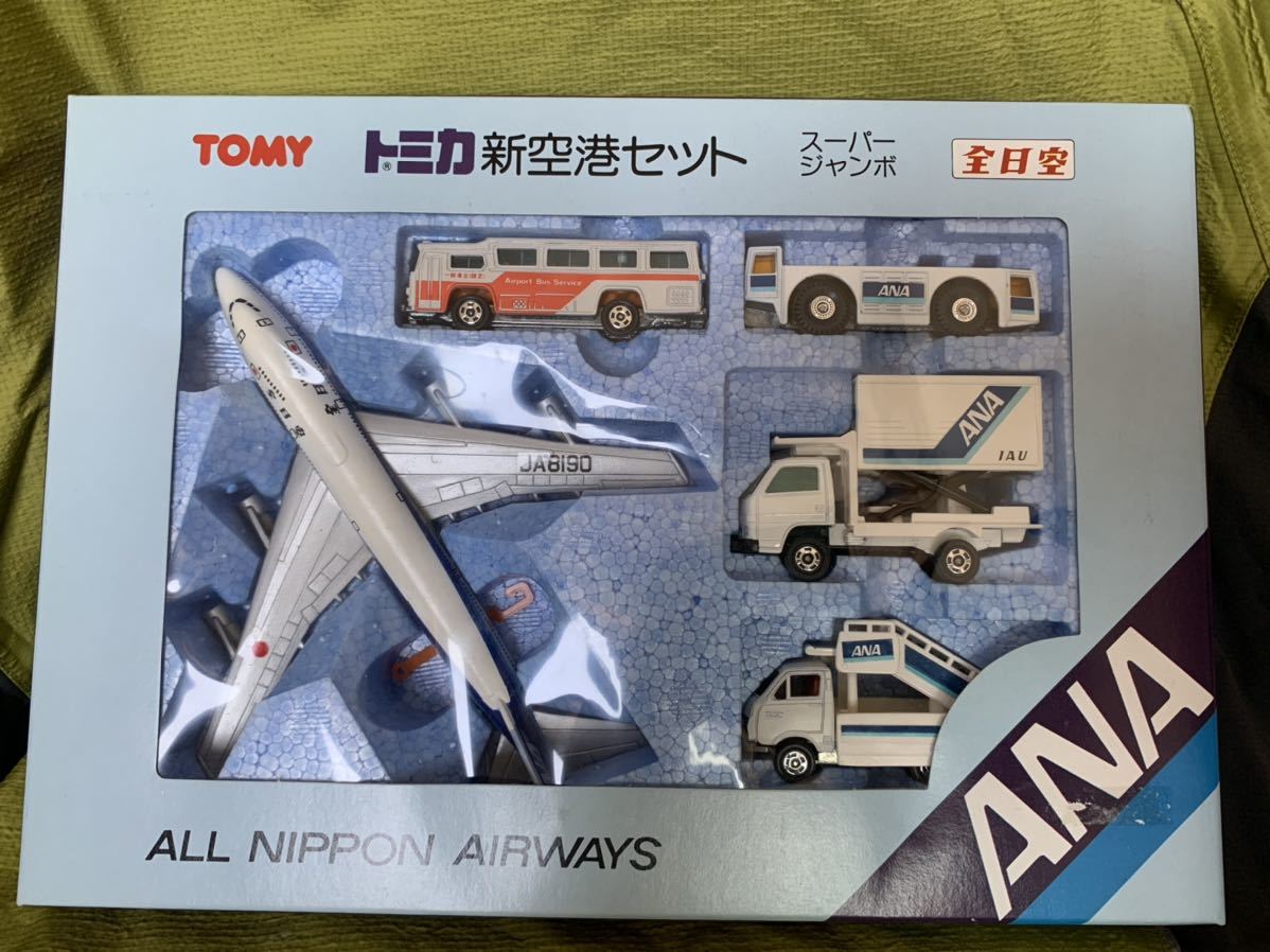トミカ 新空港セット 全日空ANA 富士重工 セミハイデッカー エアポート