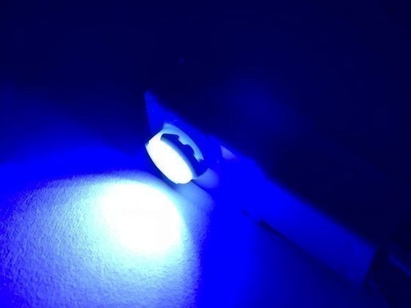 【フットランプ青1P】送料込 プリウス ヴェルファイア アルファード クラウン フットランプ LED ルームランプ 青 1個 検) コンソール_画像2