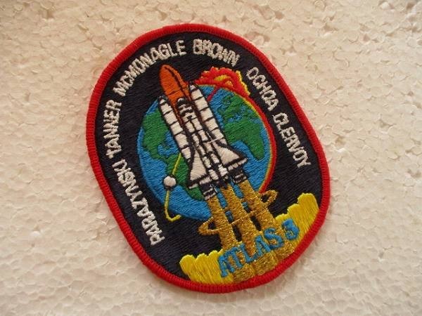 アメリカ 地球 ロゴ アトラス 3 ロケット 宇宙 NASA ナサ ロケット ワッペン/パッチ クルーパッチ 宇宙 スペースシャトル 古着 ② 465_画像1