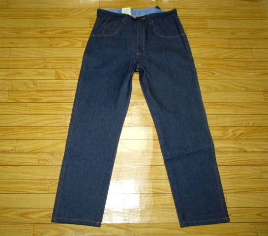 Wrangler Classic Fit jeans 39100DN *20F10R2