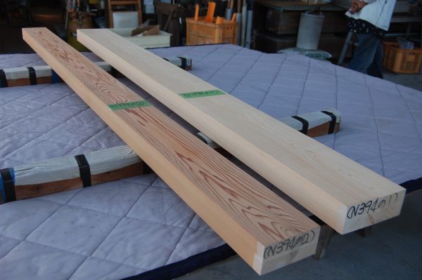 木曽桧 ヒノキ（天然材） と吉野杉 2本で30900円 角材 材木 新品 