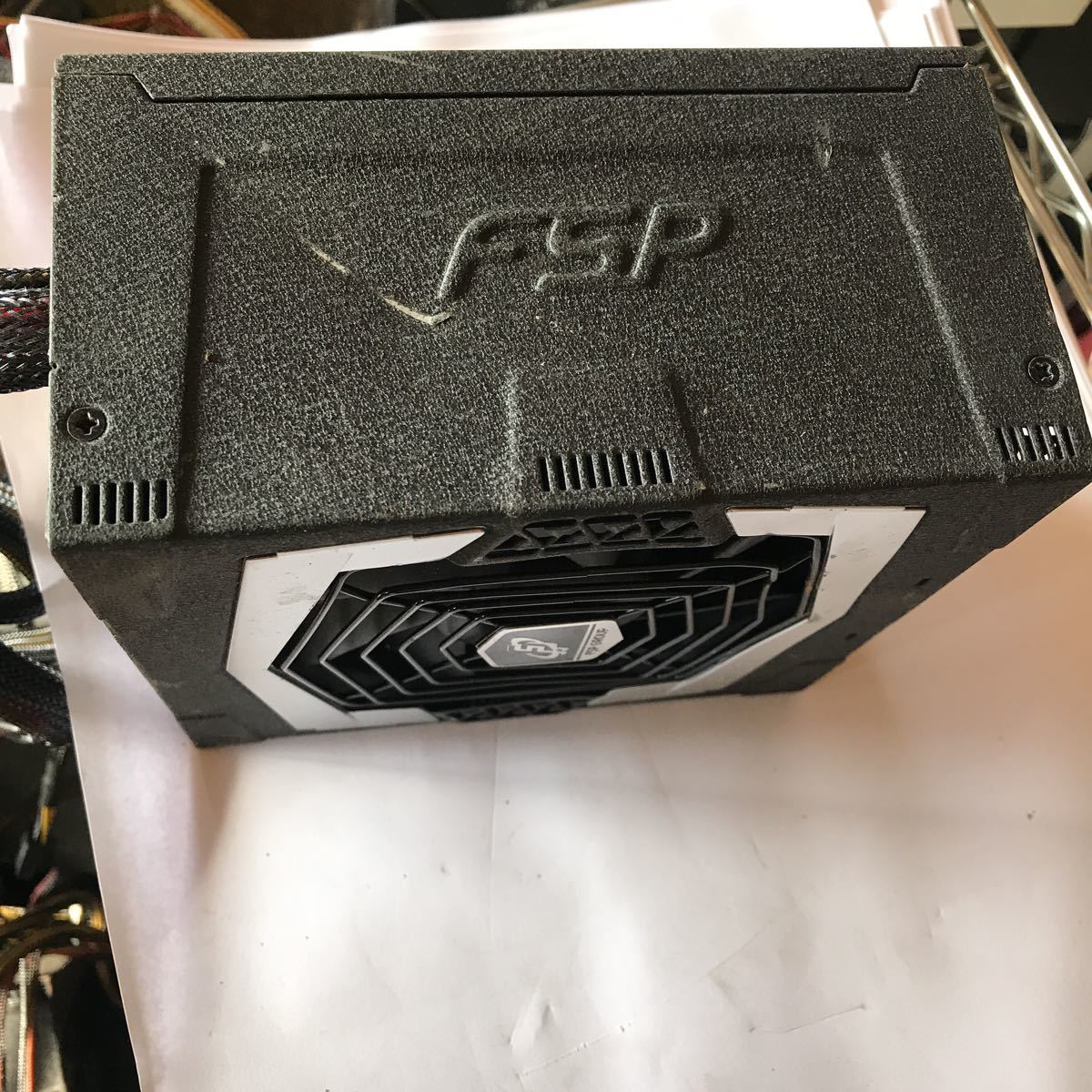 FSP AURUM 92+ 650W電源ユニット PT-650M 動作確認　現状出品　付属品ない　ケーブルない_画像6