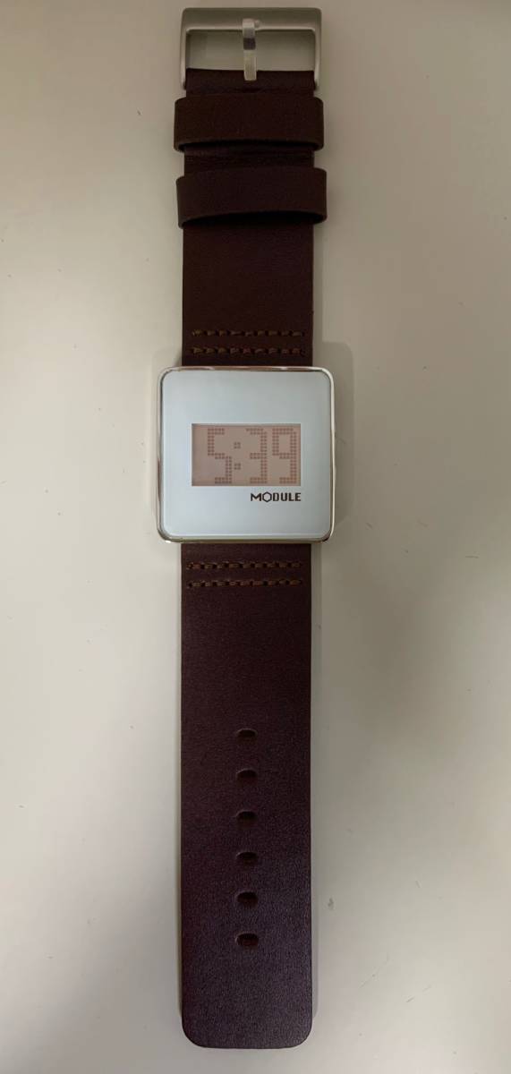 [ товар с некоторыми замечаниями ]LCD часы кожаный ремень модель 