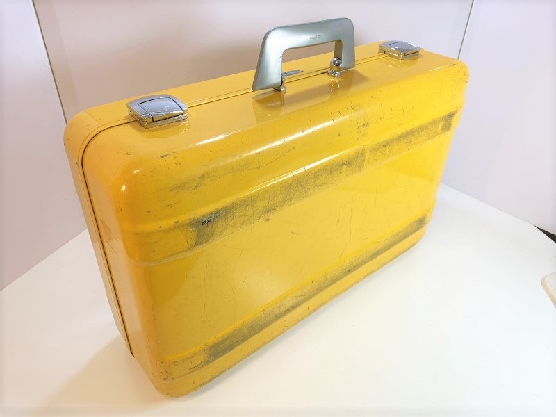  free shipping super rare yellow cab color Zero Halliburton ZERO HALLIBURTON Vintage suitcase 