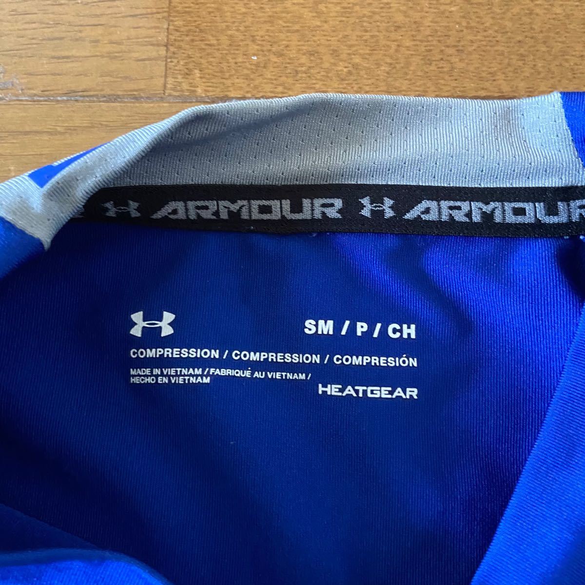 UNDER ARMOUR アンダーアーマー アンダーシャツ 半袖　ウェア