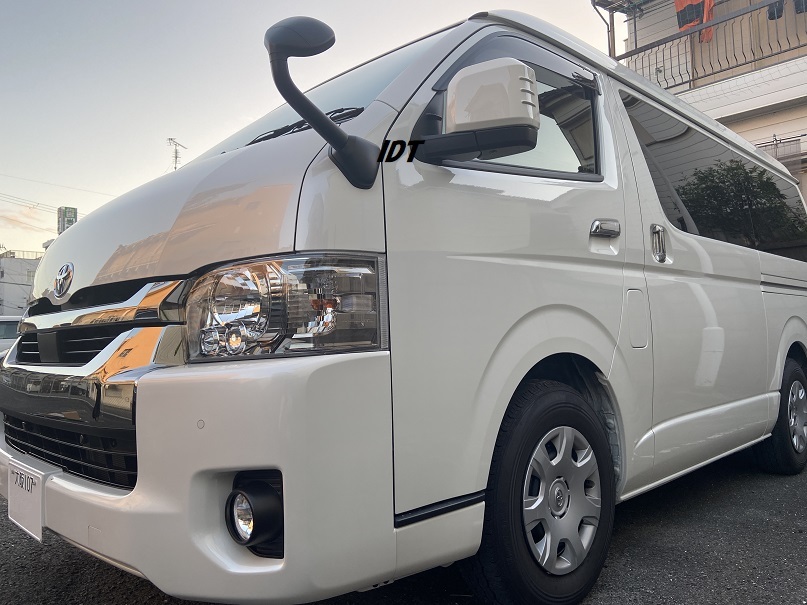 新型 6型 ハイエース パールホワイト エアロ ドアミラーカバー サイドミラー ガーニッシュ フィン HIACE カスタム パーツ 値下げ交渉可_画像4