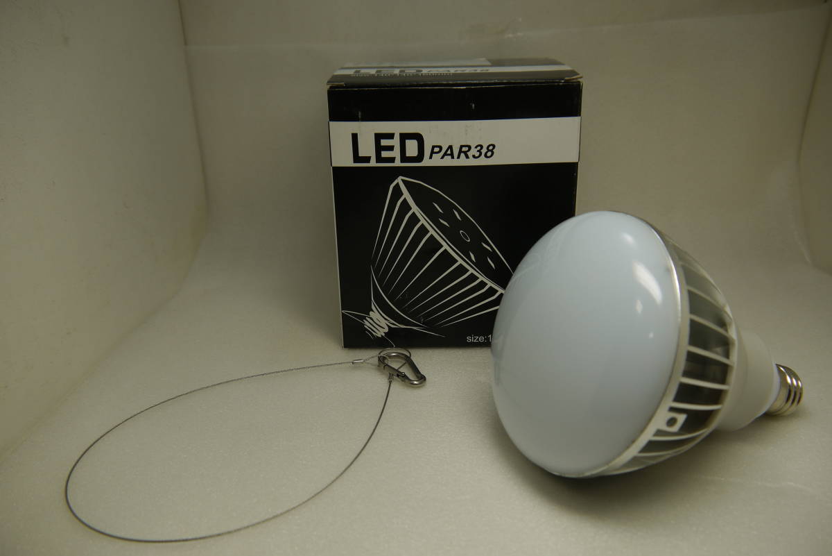 LED電球 PAR38★検索用→FRも1 e26口金 防水等級IP65 LED防水電球 CJR14-14w Ra80 85-265v 5000K size140*140*160mm LEDランプ 外灯_画像1