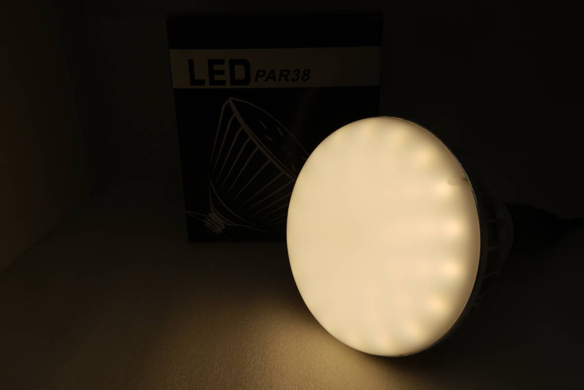 LED電球 PAR38★検索用→FRむ2 e26口金 防水等級IP65 LED防水電球 CJR14-14w Ra80 85-265v 3000K size140*140*160mm LEDランプ 外灯_画像4