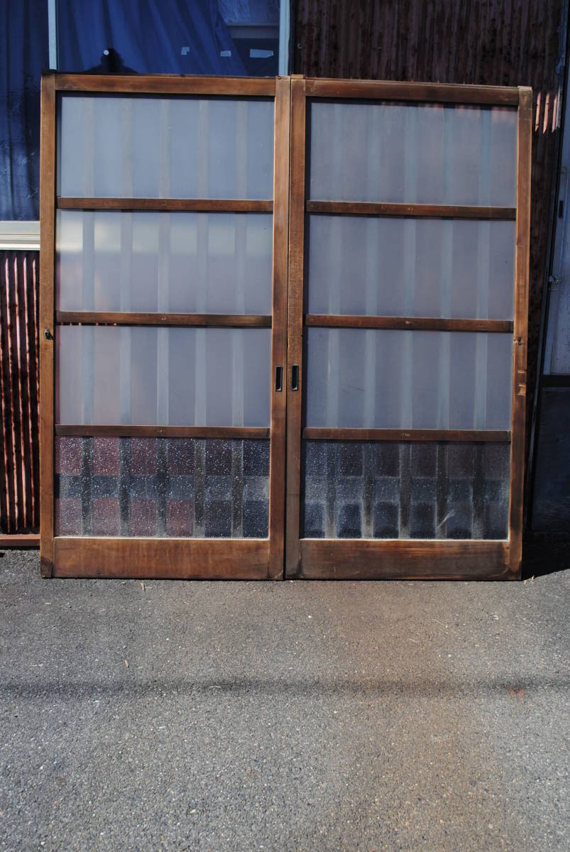 宮1 昭和初期に建てられた日本家屋 玄関用 スリ&ザラメ 宮1 昭和初期に建てられた日本家屋 玄関用 スリ&ザラメ