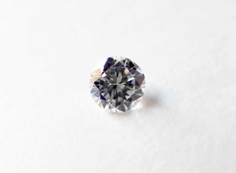 ☆新品/極美 ダイヤモンドピアス【0.172ct/G/VS-2/F＋0.160ct/H/VS-2/F】P.t900☆の画像6