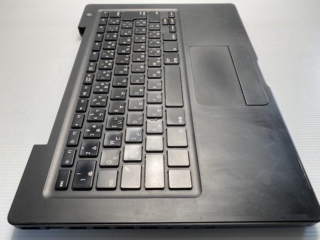 Apple MacBook A1181 Late2006 13インチ用 JISキーボード+ボトムケース+L字金具（黒） [G180]_画像5