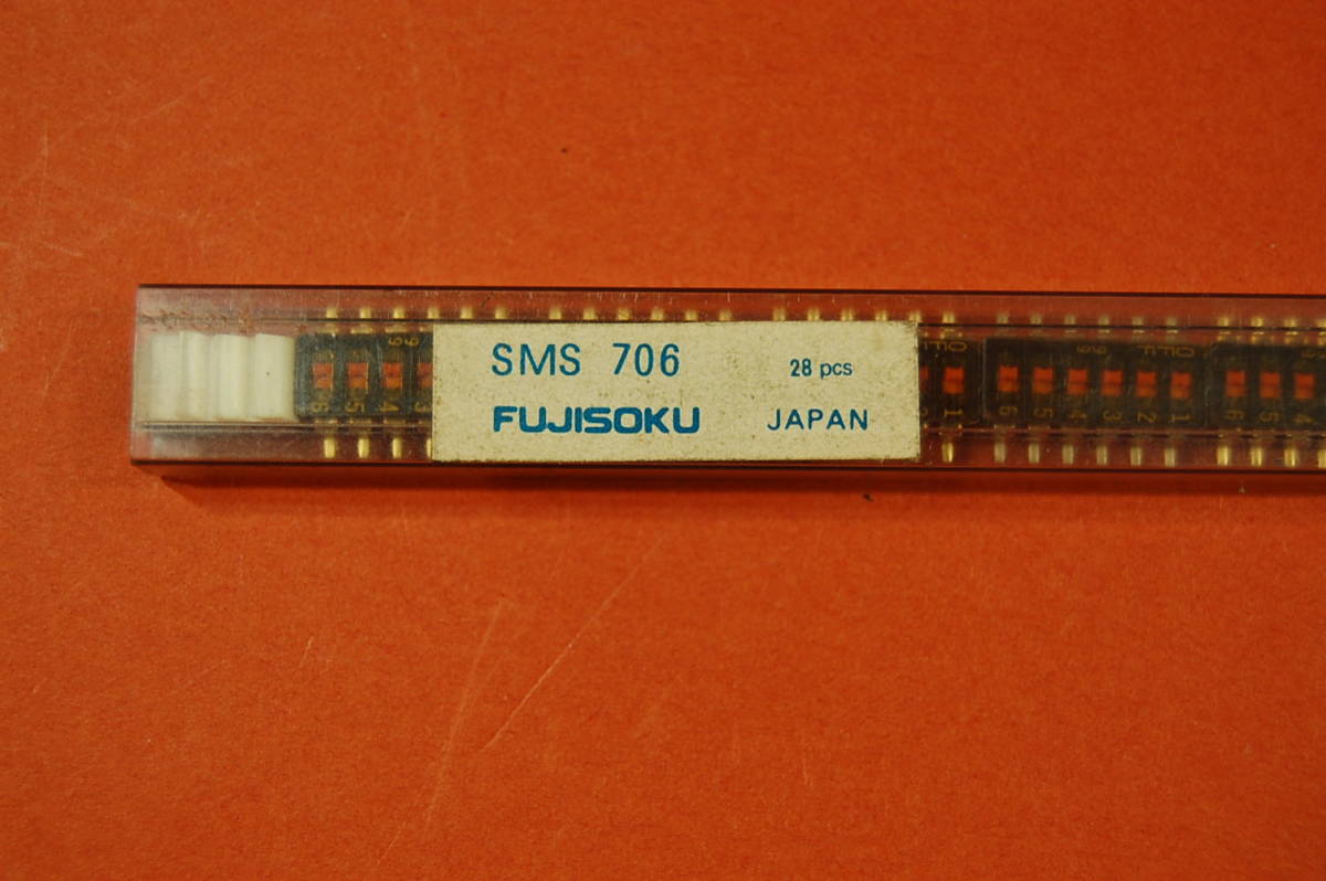 中古 電子部品 デップスイッチ FUJISOKU SMS706 表面実装タイプ 6回路 20個 ほぼ未使用 現状渡し ジャンク扱いにて _画像3