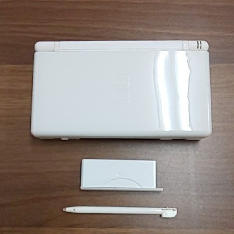 ニンテンドーDS lite クリスタルホワイト