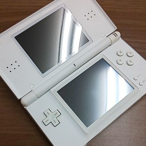 ニンテンドーDS lite クリスタルホワイト