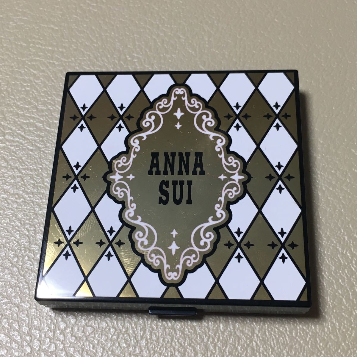 ANNA SUI アナスイ　アイカラー パレット