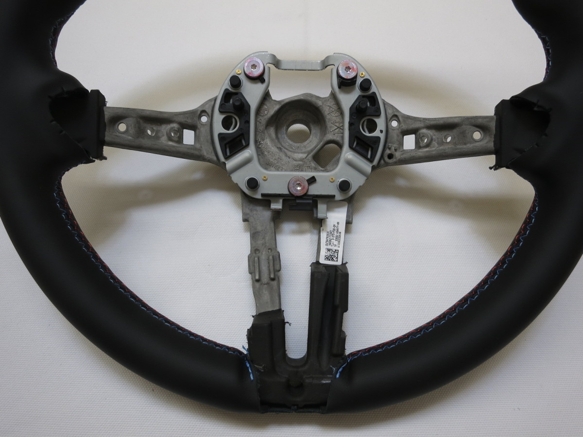 新品! F80 F82 M3 M4 F30 F32 F20 F25 F15 BMW 純正 革 ステアリング ハンドル Mステッチ!! 管理番号(Q-7767)_画像3